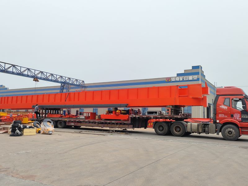 通用橋式起重機 QDXX32/5t—27.7m 制作完成，發(fā)往陜西省銅川市交付客戶使用。