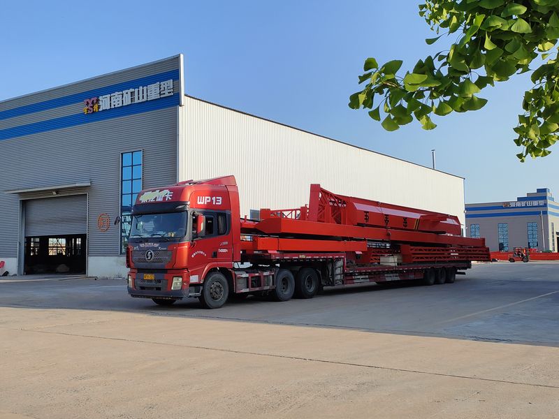 電動(dòng)葫蘆門式起重機(jī) 2臺(tái) MHxh10t—25m 外懸5/5m MHxh5t—23m 外懸4.5/4.5m 制作完成，發(fā)往青海交付客戶使用