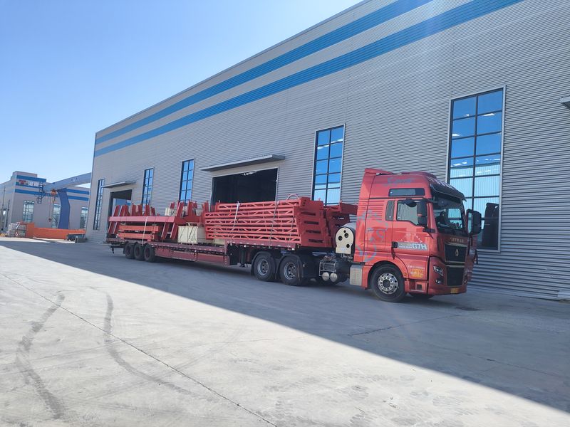 電動(dòng)葫蘆門式起重機(jī) 4臺(tái) MHxh10t—8m    2臺(tái) MHxh5t—8m      2臺(tái) 制作完成，出口哈薩克斯坦交付客戶使用